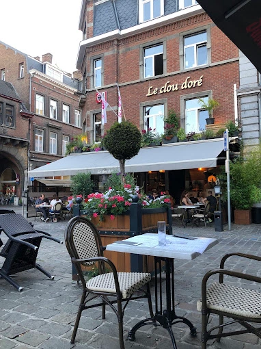 Terrasse du clou doré